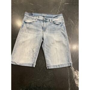 Levi’s Signature Modern Skinny Shorts